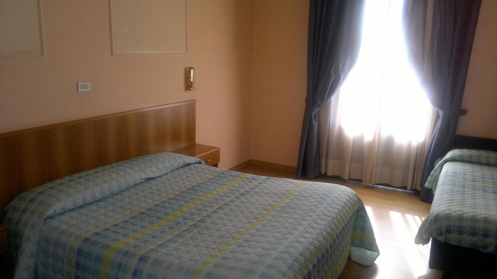 Hotel Porziuncola Assisi Kültér fotó